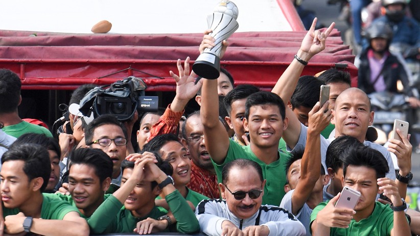 Juara Piala AFF-U22 2019, Timnas Indonesia Konvoi Menuju Istana Negara - Bagian 4