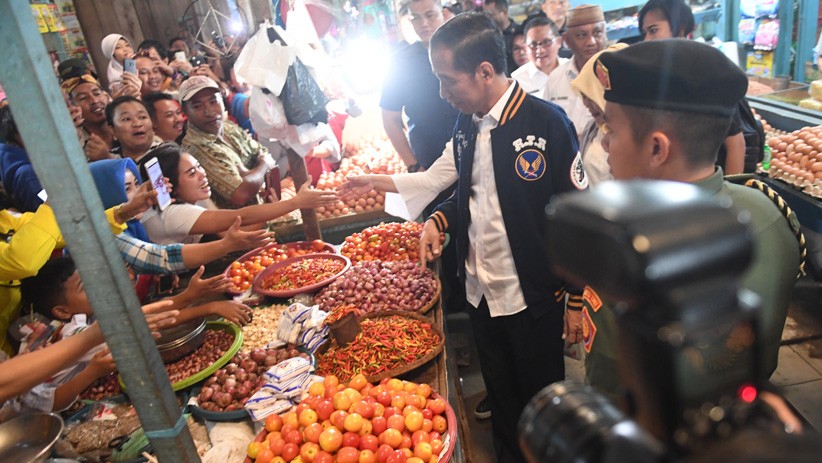 Presiden Jokowi Sapa Warga dan Pedagang Pasar Sentral Gorontalo - Bagian 1