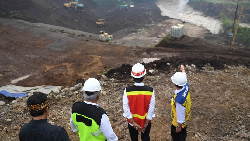 Presiden Jokowi Tinjau Proyek Terowongan Nanjung di Bandung - Bagian 3