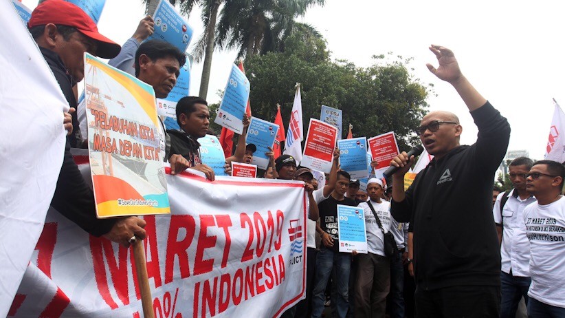 Jelang Akhir Kontrak Hutchison, Pekerja JICT Gelar Aksi di Kantor BUMN - Bagian 1