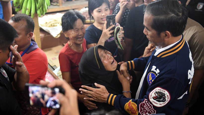 Blusukan ke Pasar Petisah Medan, Jokowi Dengar Keluhan Masyarakat - Bagian 1
