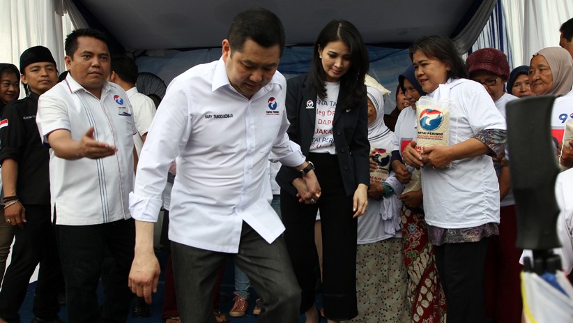 HT Bagikan Beras Murah untuk Warga Bekasi dan Jakarta Pusat - Bagian 4