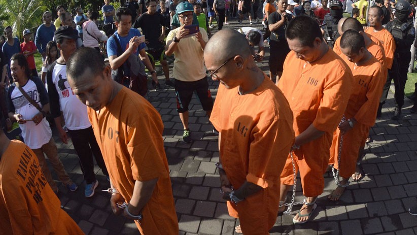 Polisi Pamer 20 Bandar Narkoba saat CFD di Denpasar Bali - Bagian 1
