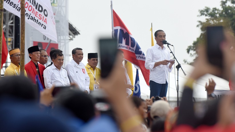 Jokowi Didampingi JK Kampanye Terbuka di Makassar - Bagian 1