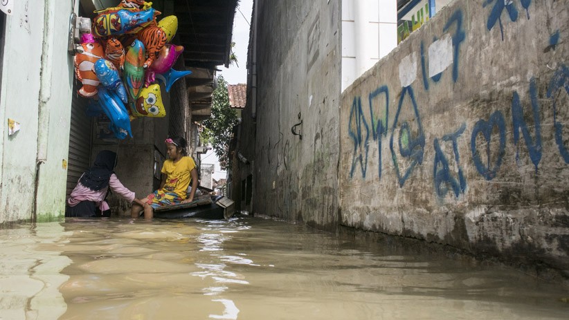 Permukiman di Bandung Selatan Terendam Banjir, Ratusan Warga Mengungsi - Bagian 3