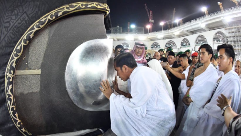 Presiden Jokowi dan Keluarga Masuk ke Dalam Kakbah saat Ibadah Umrah - Bagian 3