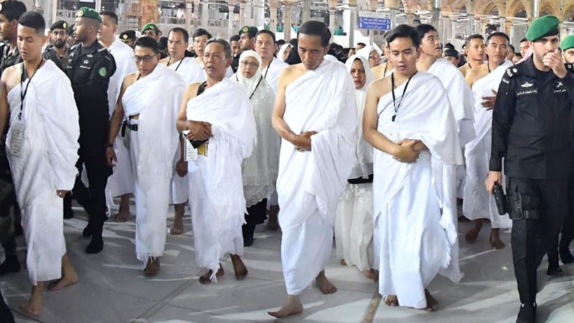 Presiden Jokowi dan Keluarga Masuk ke Dalam Kakbah saat Ibadah Umrah - Bagian 5
