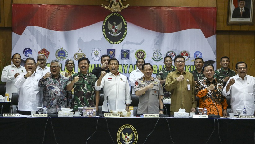 Menko Polhukam Pimpin Rakor Pengamanan Pemilu Serentak 2019 - Bagian 1