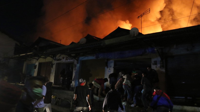 Pasar Lawang Hangus Terbakar, Kerugian Capai Ratusan Juta Rupiah