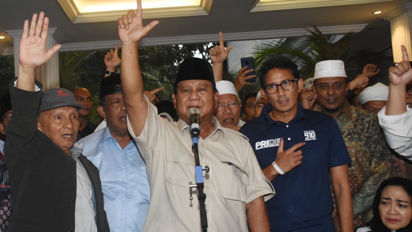 Ekspresi Sandiaga Uno saat Prabowo Deklarasi Kemenangan 62 Persen - Bagian 3