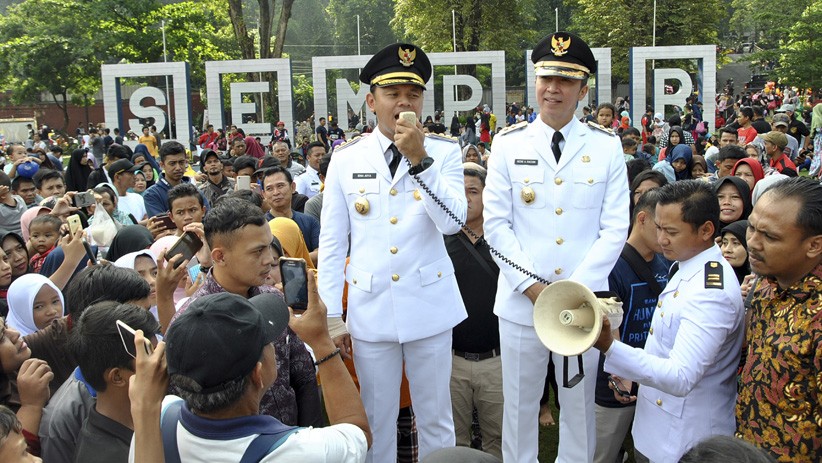 Resmi Jadi Wali Kota, Bima Arya Diarak Keliling Bogor - Bagian 4