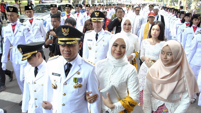 Resmi Jadi Wali Kota, Bima Arya Diarak Keliling Bogor - Bagian 2