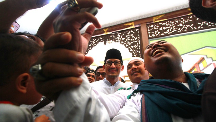 Safari Ramadan, Sandiaga Uno Buka Puasa bersama Warga Banjarmasin - Bagian 2