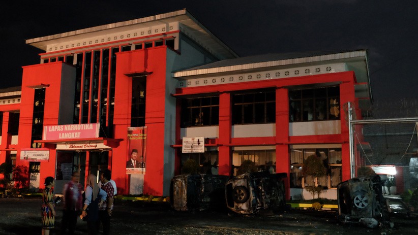 Kerusuhan Lapas Narkotika Langkat, Ratusan Napi Melarikan Diri - Bagian 3