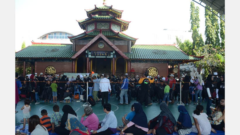 2.000 Kaum Duafa Potong Rambut Gratis di Masjid Cheng Ho Surabaya - Bagian 3