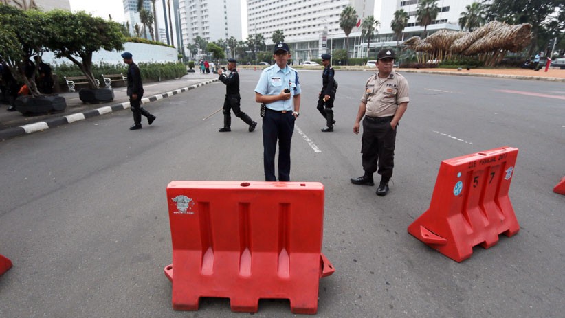 Antisipasi Aksi Massa, Polisi Tutup Kawasan Bundaran HI Menuju Bawaslu - Bagian 1