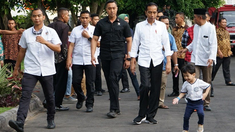 Presiden Jokowi Ajak Jan Ethes Liburan ke Yogyakarta - Bagian 4