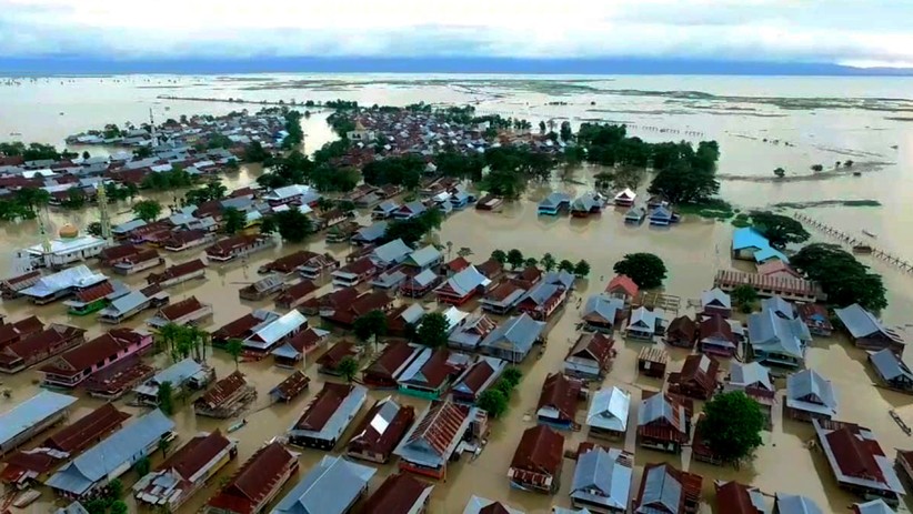 Penampakan dari Udara Kabupaten Wajo Sulsel Terendam Banjir hingga 2 Meter - Bagian 1