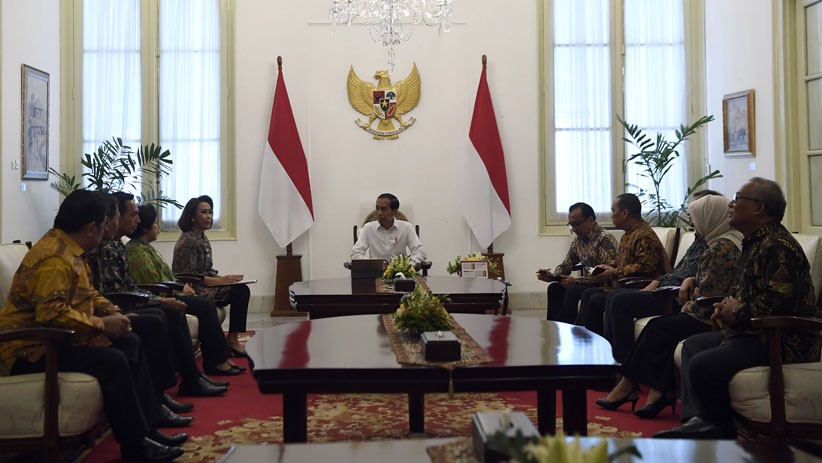 Presiden Jokowi Bertemu Pansel Capim KPK di Istana Merdeka - Bagian 1
