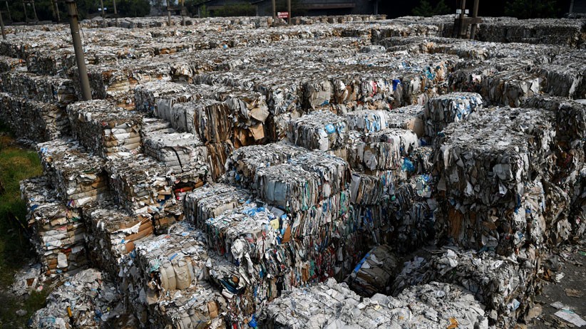 Penampakan Sampah Impor dari Uni Eropa dan Amerika Menumpuk di Mojokerto - Bagian 1