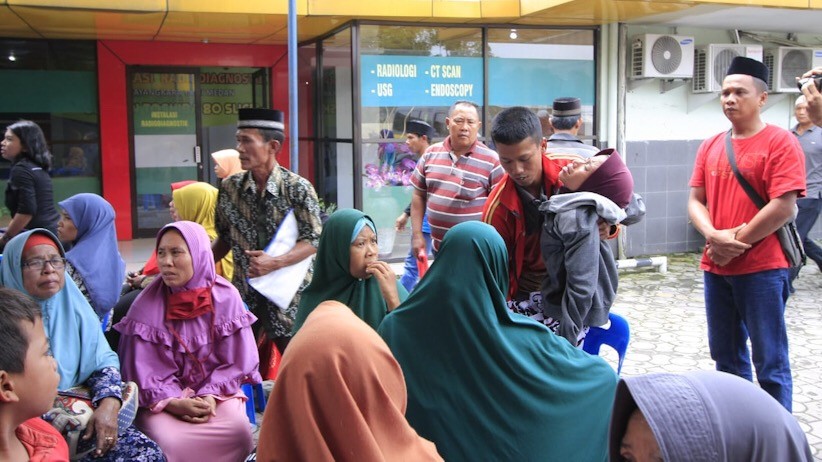 Suasana Haru Keluarga Korban Kebakaran Pabrik Korek Api di RS Bhayangkara - Bagian 1