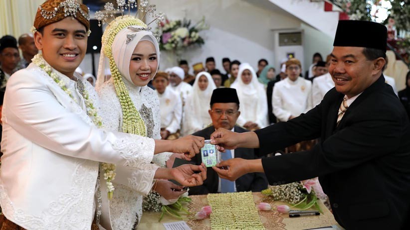 Wapres JK Jadi Saksi Nikah Putri Khofifah Indar Parawansa - Bagian 3