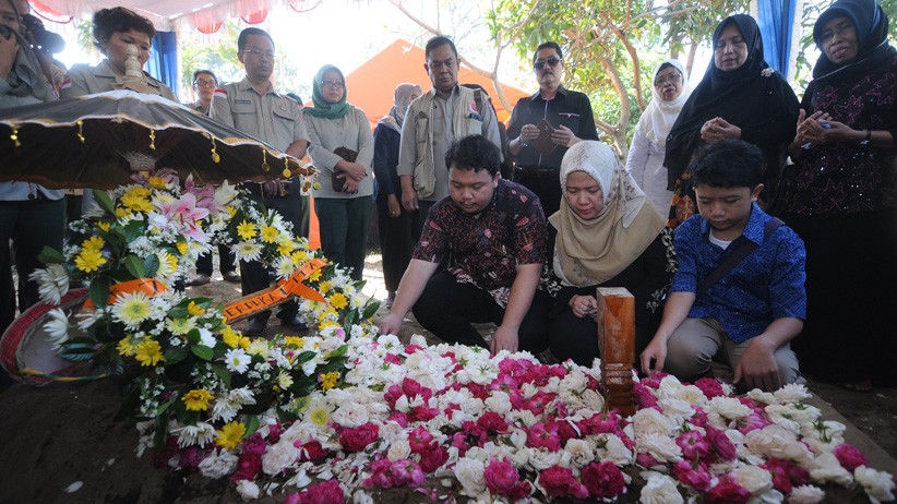 Suasana Haru Pemakaman Sutopo BNPB di Boyolali - Bagian 2