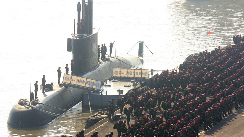 TNI AL Gelar Pasukan Armada Jaya XXXVII di Koarmada II Surabaya - Bagian 2