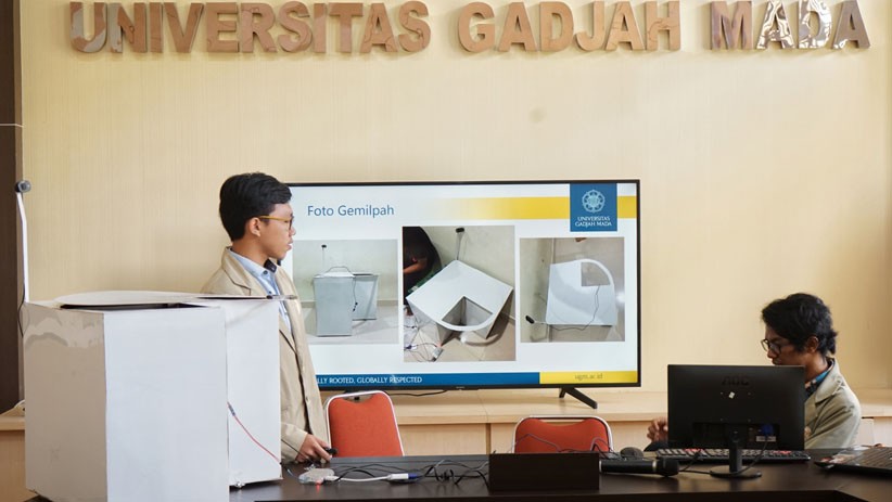 Mahasiswa UGM Kembangkan Mesin Pemilah Sampah Otomatis - Bagian 1