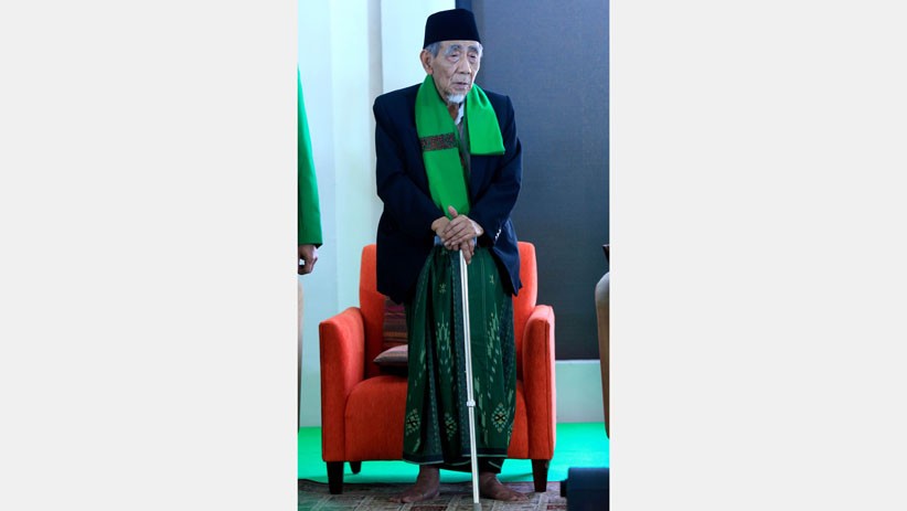 Foto-Foto KH Maimoen Zubair Semasa Hidup - Bagian 1