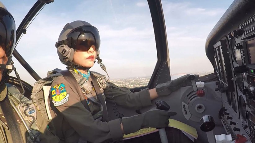 Ini Foto Langka Pesona Permaisuri Thailand yang Jadi Pilot Pesawat Tempur - Bagian 2