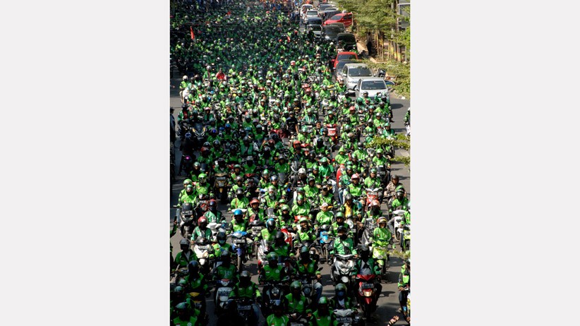Ratusan Pengemudi Gojek Konvoi Protes Pernyataan Bos Taksi Malaysia - Bagian 2