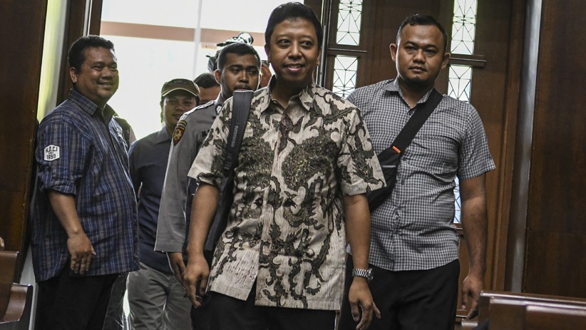 Romahurmuziy Jalani Sidang Dakwaan Kasus Jual Beli Jabatan Kemenag - Bagian 2