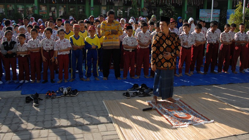 Pelajar di Gowa Salat Gaib dan Doa Bersama untuk Almarhum BJ Habibie - Bagian 2