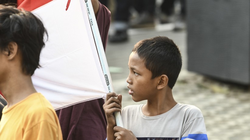 Potret Anak-Anak Ikut Aksi Unjuk Rasa Dukung Revisi UU KPK - Bagian 4