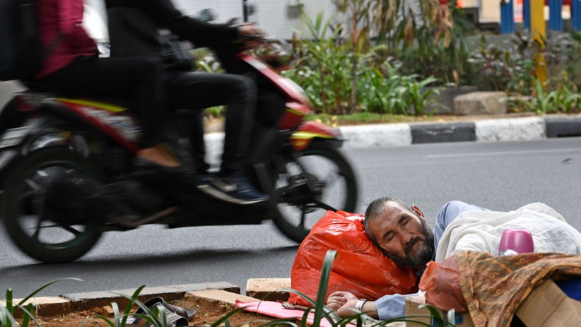 Bantuan Dihentikan, Para Pencari Suaka Kembali ke Trotoar Kebon Sirih - Bagian 1