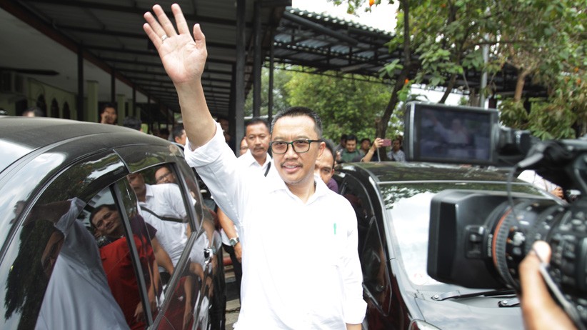 Ekspresi Imam Nahrawi Mundur dari Menpora setelah Ditetapkan Tersangka - Bagian 1