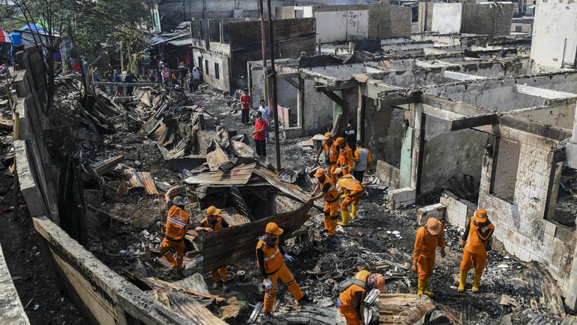Foto-Foto Kebakaran Hanguskan 129 Rumah di Jatinegara - Bagian 3