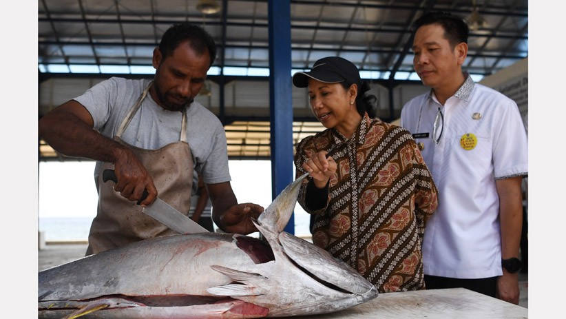 Lihat Pertumbuhan Bisnis Maluku Utara, Menteri BUMN Kunjungi SKPT Morotai - Bagian 1