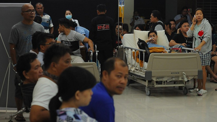 Gempa Magnitudo 7.1 Guncang Sulut, Pasien Rumah Sakit Berhamburan Keluar - Bagian 4