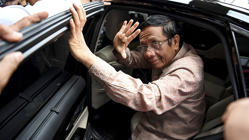 Mahfud MD Serahkan LHKPN ke KPK - Bagian 1