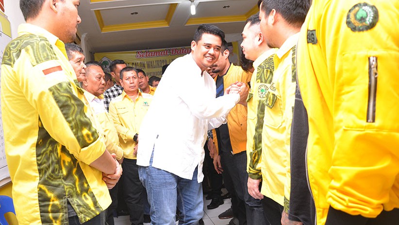 Menantu Jokowi Daftar Bakal Calon Wali Kota Medan - Bagian 1