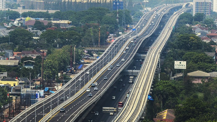 Penampakan Tol Layang Jakarta-Cikampek II Beroperasi, Lalu Lintas Lancar - Bagian 1
