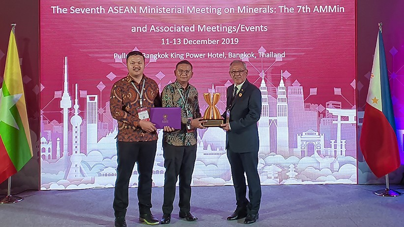 Semen Indonesia Raih Penghargaan ASEAN Mineral Awards 2019 - Bagian 1