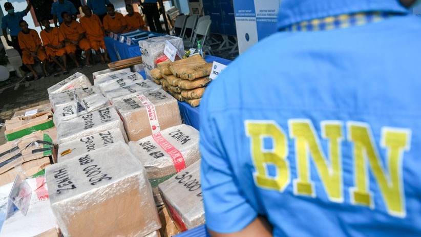 BNN Musnahkan 1,6 Juta Pil PCC dan 2.015 Butir Ekstasi - Bagian 1