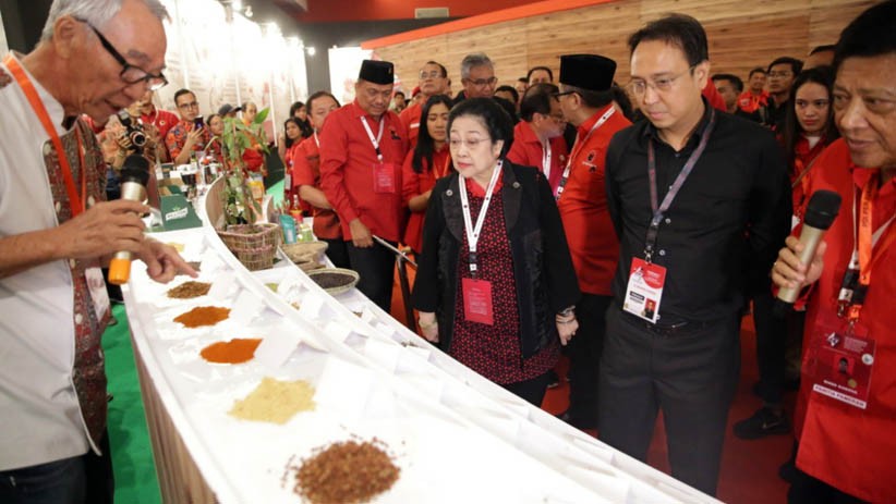 Megawati dan Prananda Kunjungi Pameran Rempah-Rempah - Bagian 1