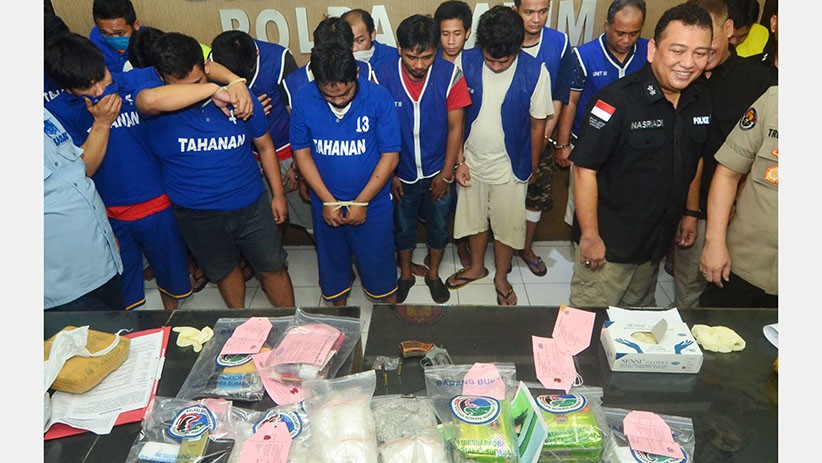 Polisi Bongkar Peredaran 10,9 Kg Sabu Dalam Kemasan Teh China - Bagian 2