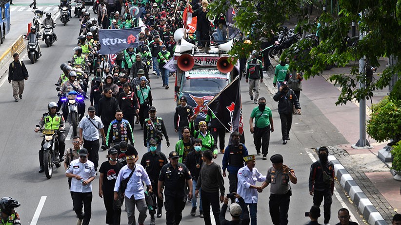 Ribuan Pengemudi Ojek Online Tuntut Pemerintah Evaluasi Tarif - Bagian 1