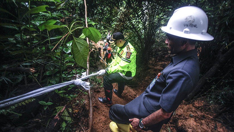 Tambang Emas Ilegal di Gunung Pongkor Bogor Ditertibkan untuk Cegah Longsor - Bagian 3
