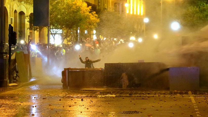 Lebanon Dilanda Krisis, Demonstran Bentrok dengan Polisi - Bagian 1